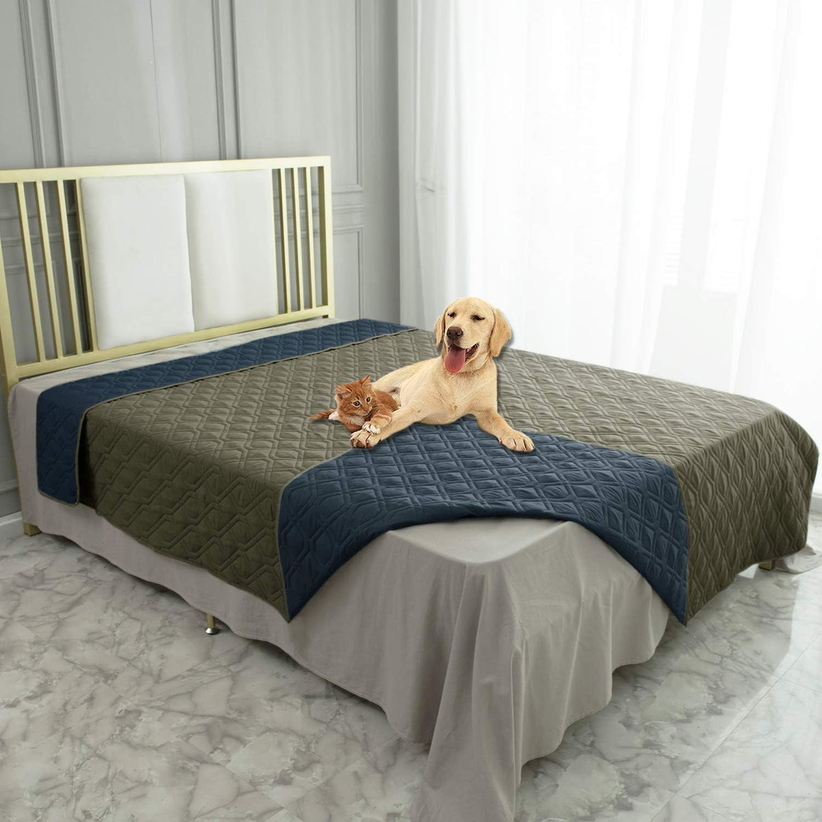 Ameritex Waterproof Reversible Furniture Protector for Pets
