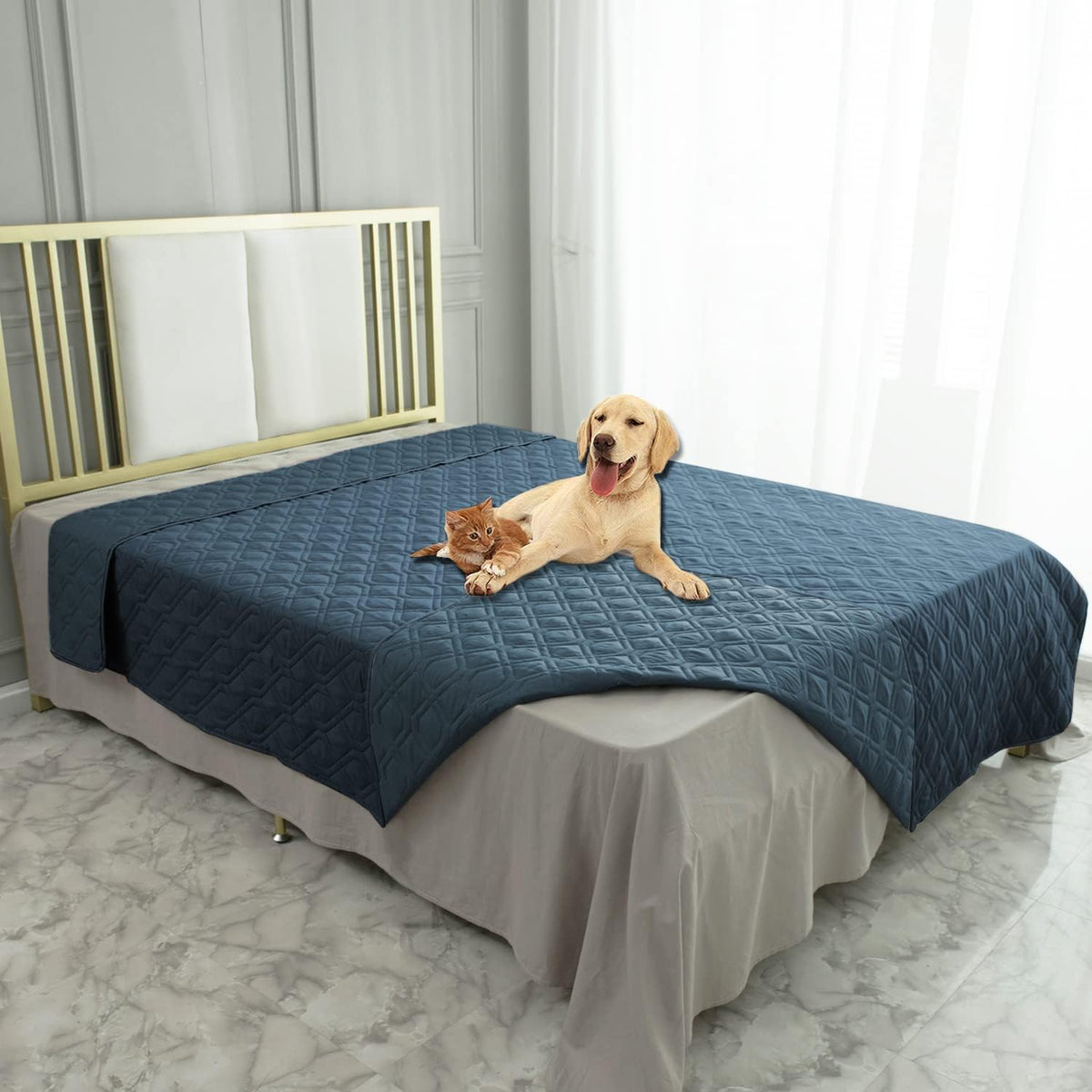 Ameritex Waterproof Reversible Furniture Protector for Pets